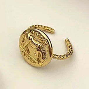 Horse themed ring