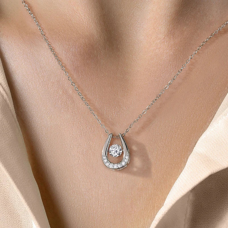 Lucky horseshoe pendant