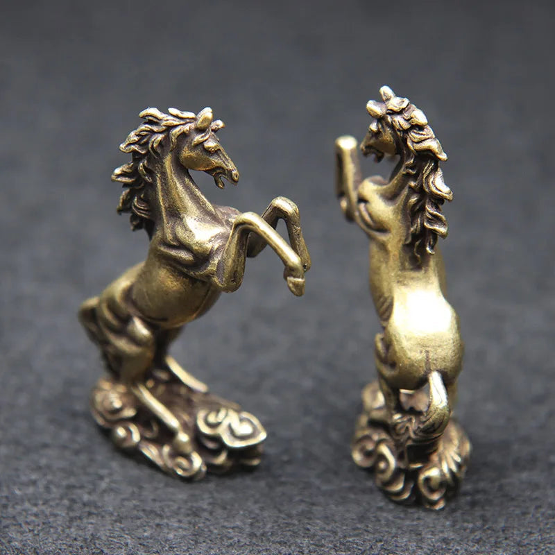 Horse statue bronze