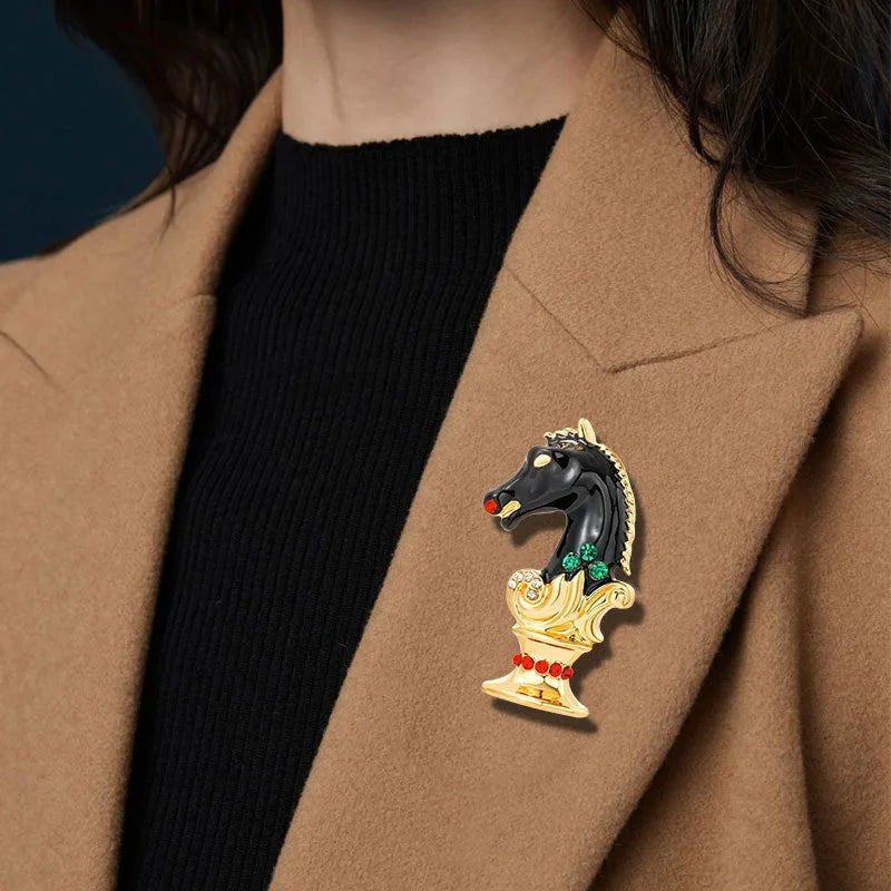 Borse brooch