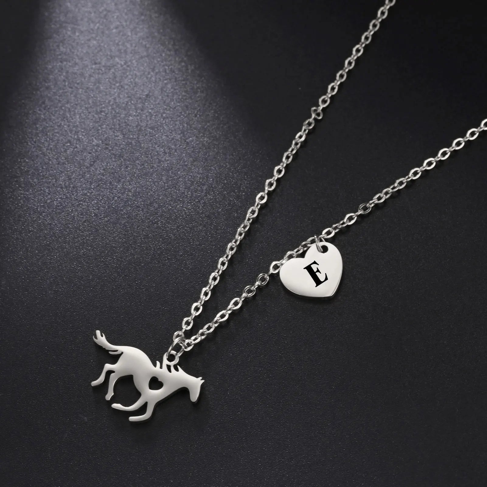 Horse charm pendant