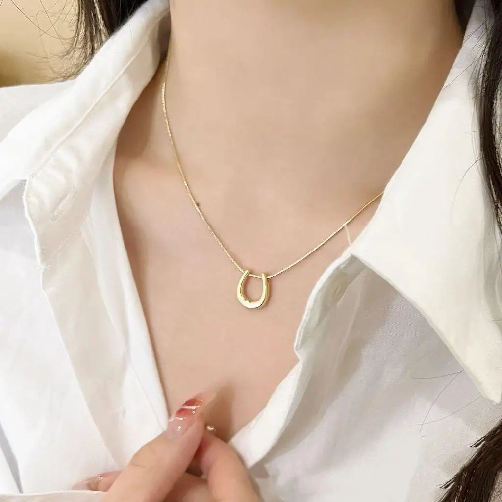 Gold horseshoe charm necklace Dream Horse