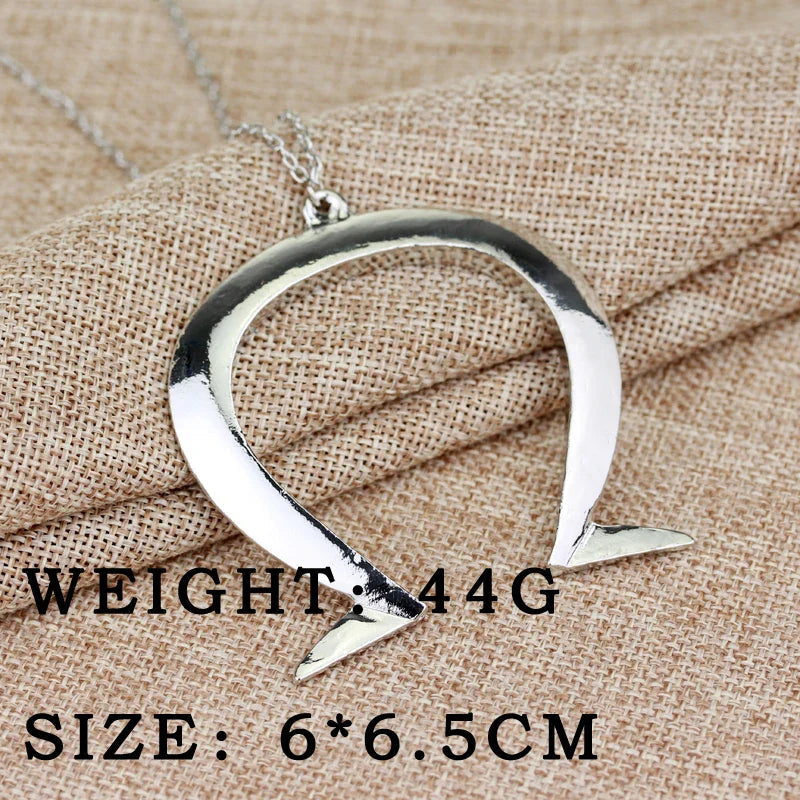 Horseshoe chain necklace