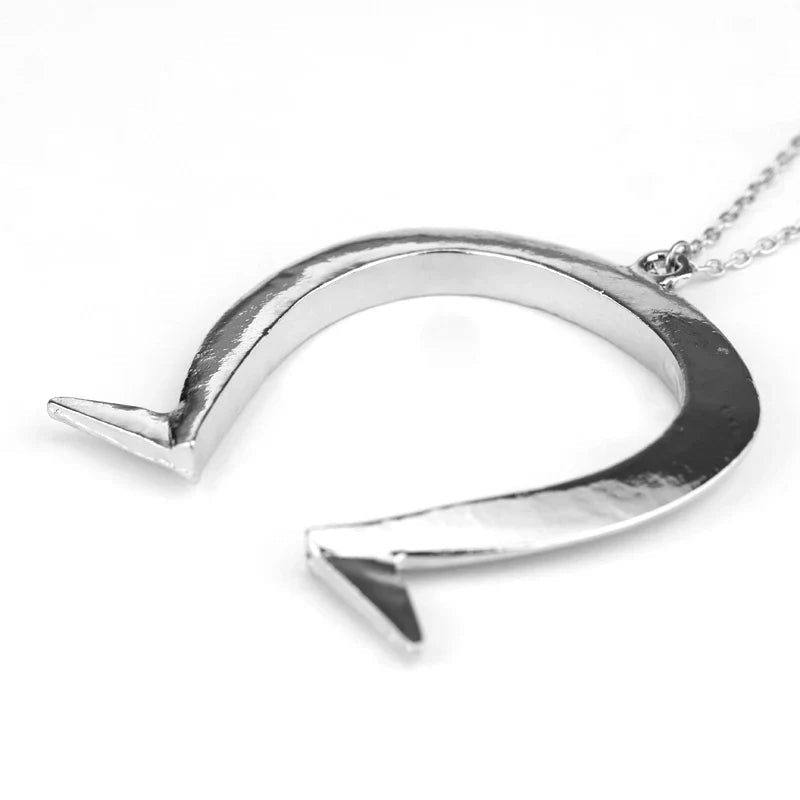Horseshoe chain necklace