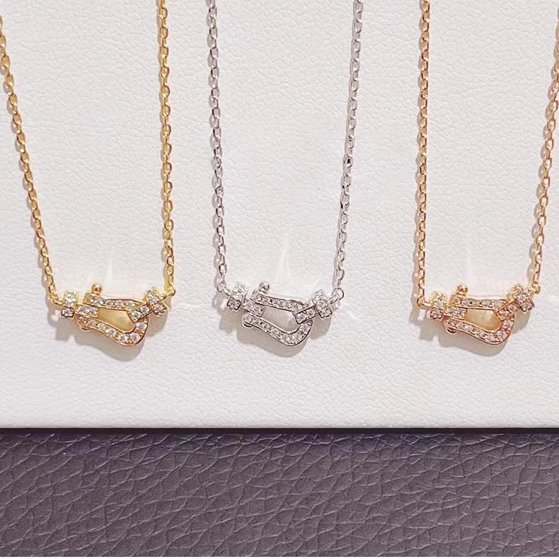 Delicate horseshoe necklace