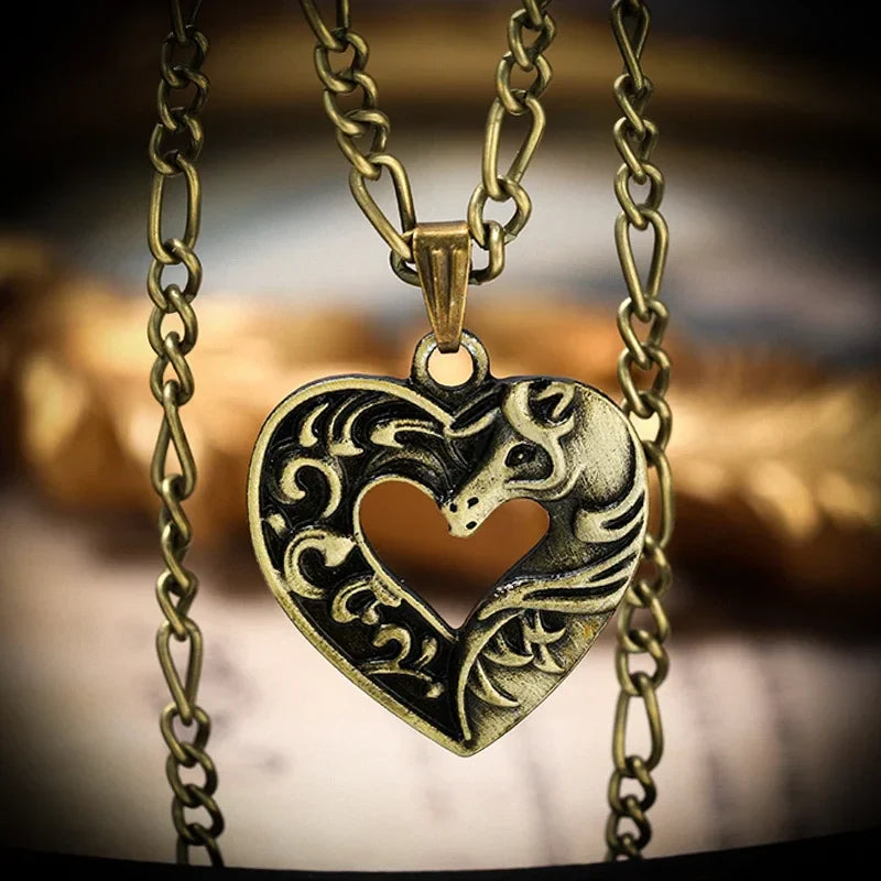 Horse lover necklace