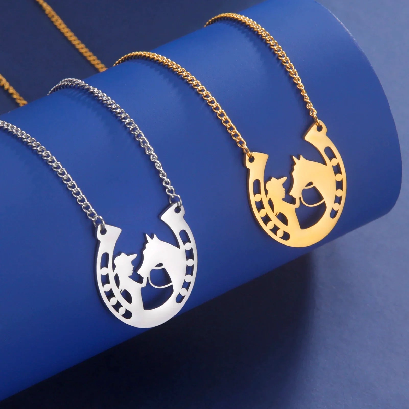 Horse pendant for men