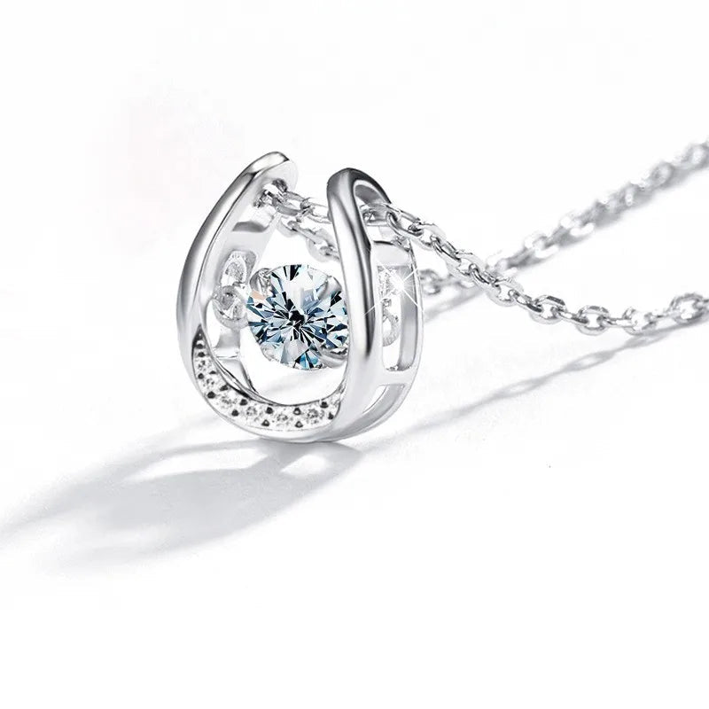 Lucky horseshoe pendant
