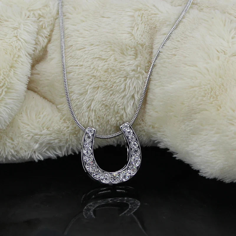 Engraved horseshoe necklace