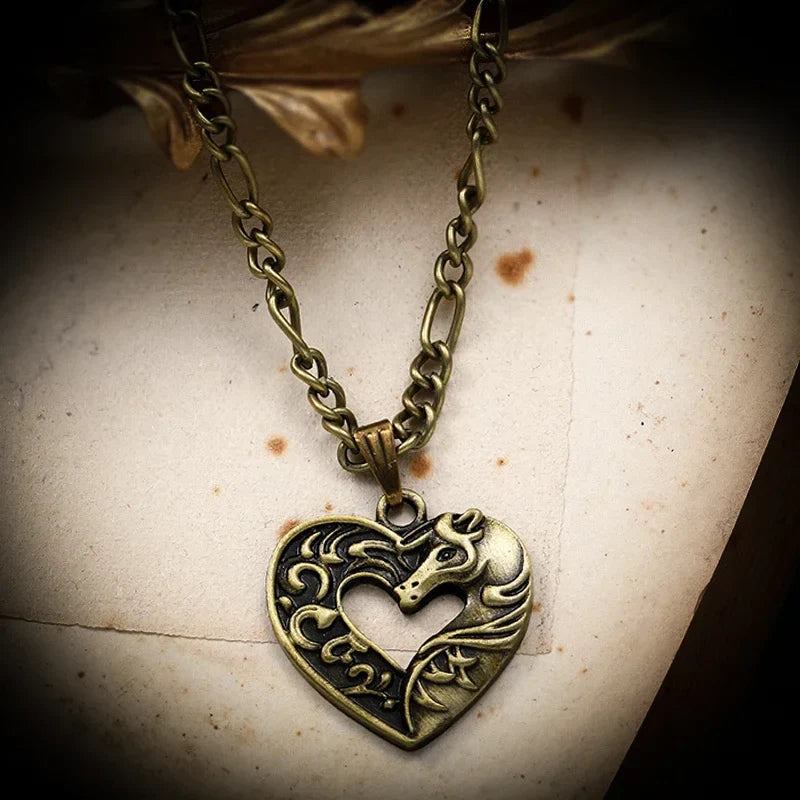 Horse lover necklace