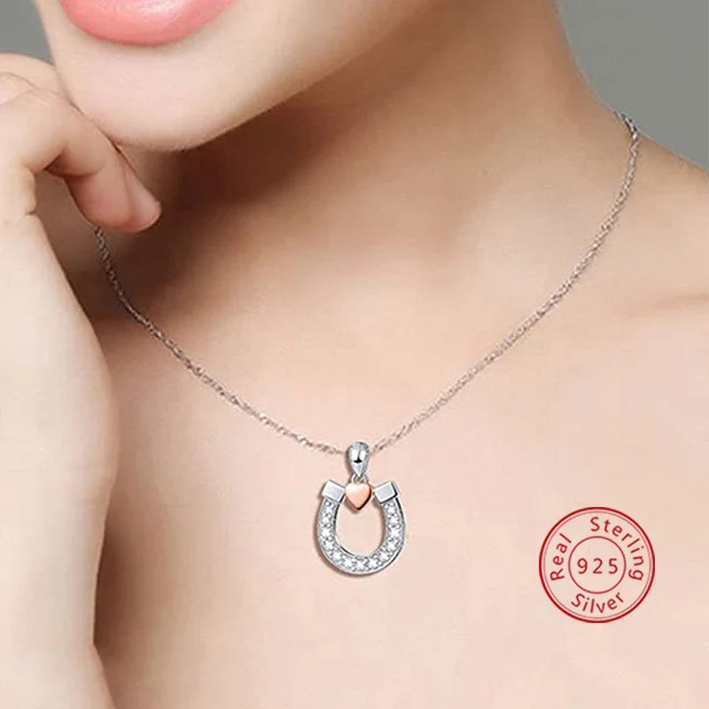 Large horseshoe necklace