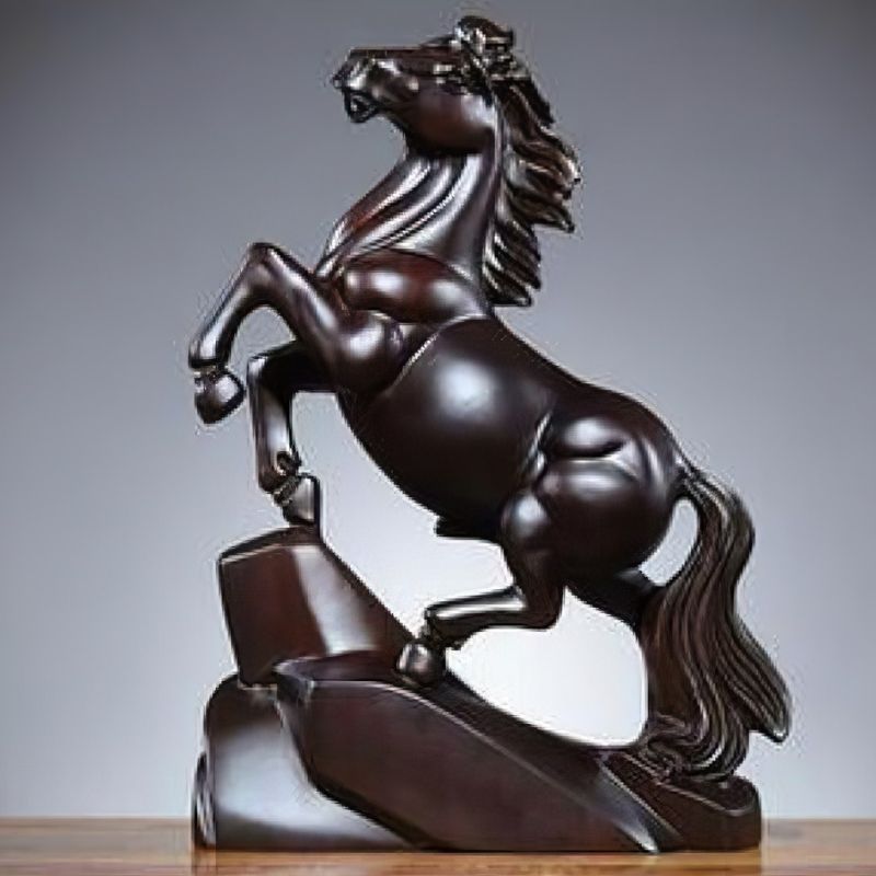 Wooden-horse-statue