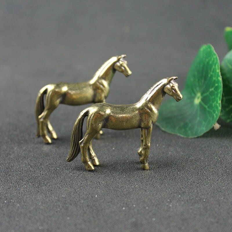 Antique horse figurines for kids - Dream Horse