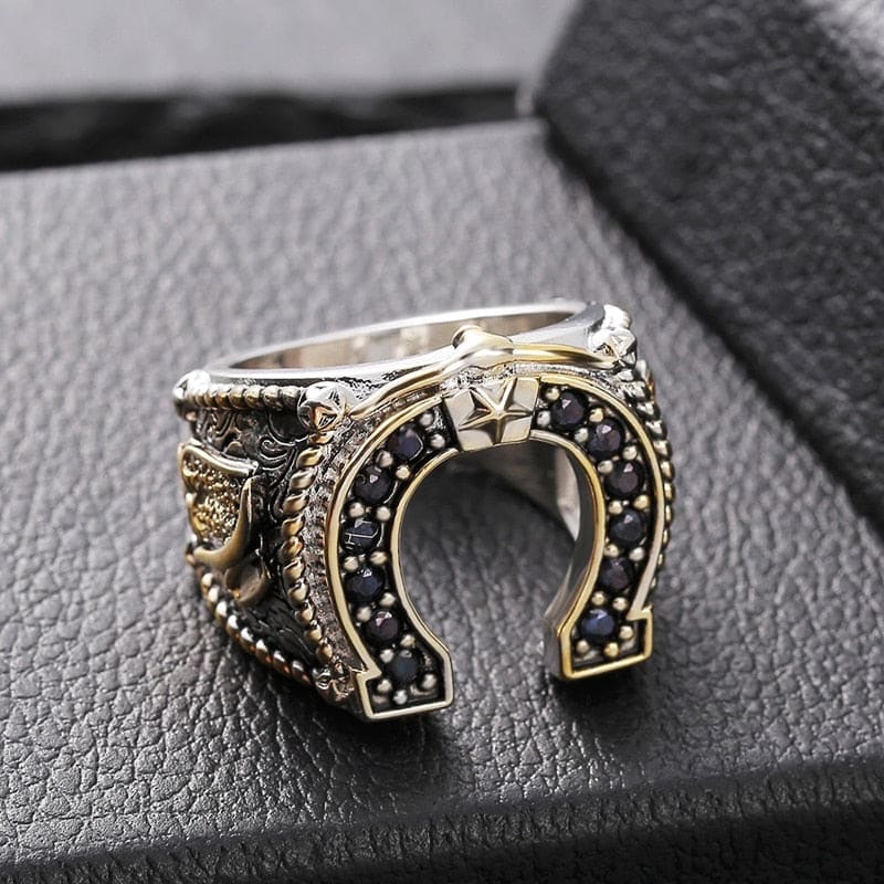 Black horse ring - Dream Horse