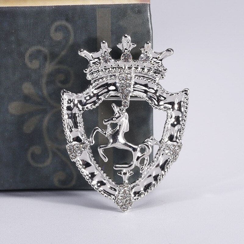 Crown Horse Brooch - Dream Horse