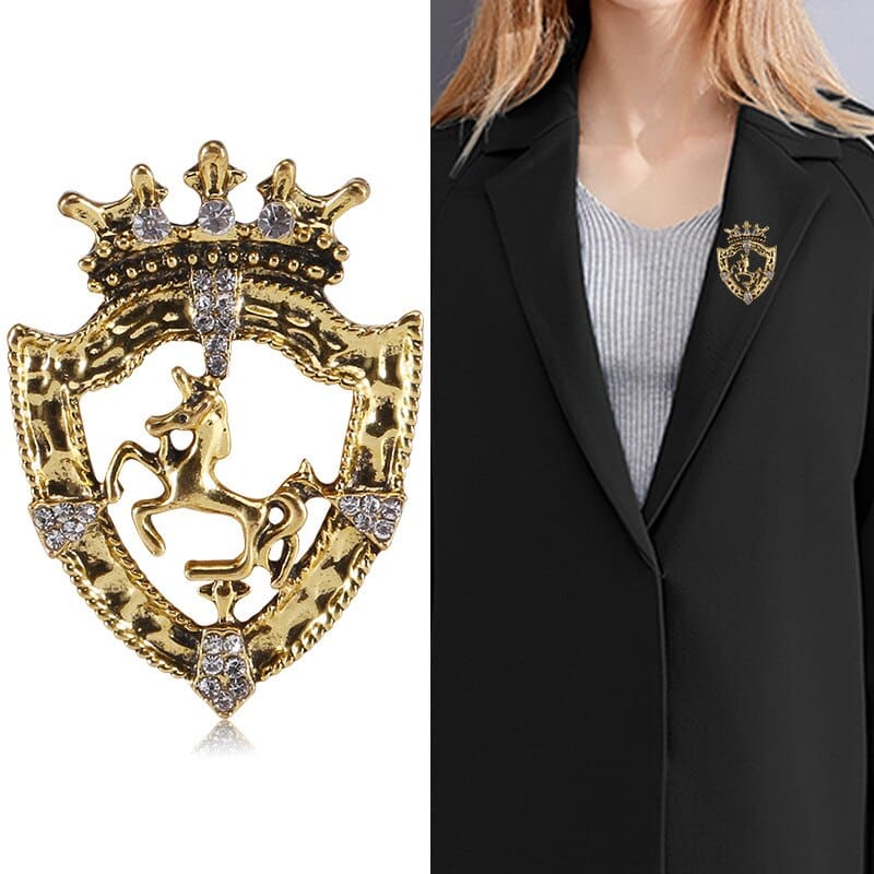 Crown Horse Brooch - Dream Horse