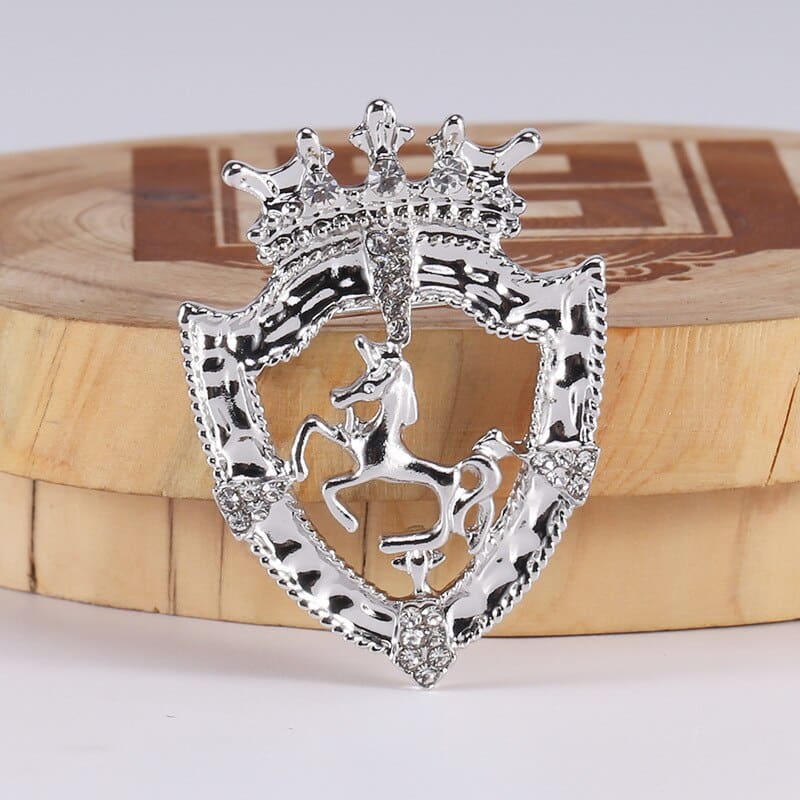 Crown Horse Brooch - Dream Horse