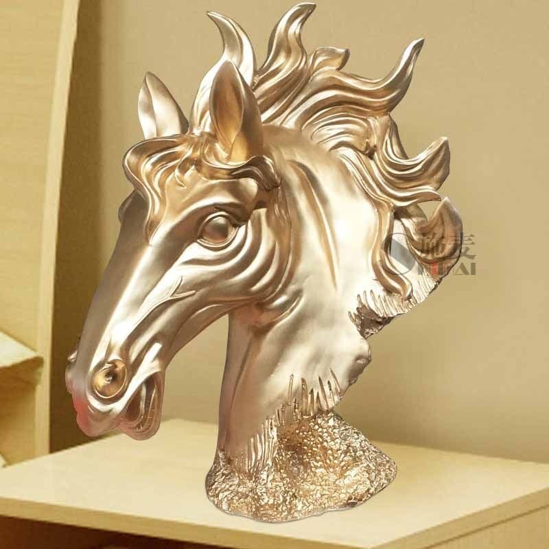 Horse gold sculpture - Dream Horse