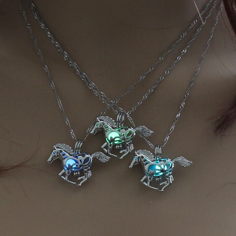 Horse necklace vintage - Dream Horse