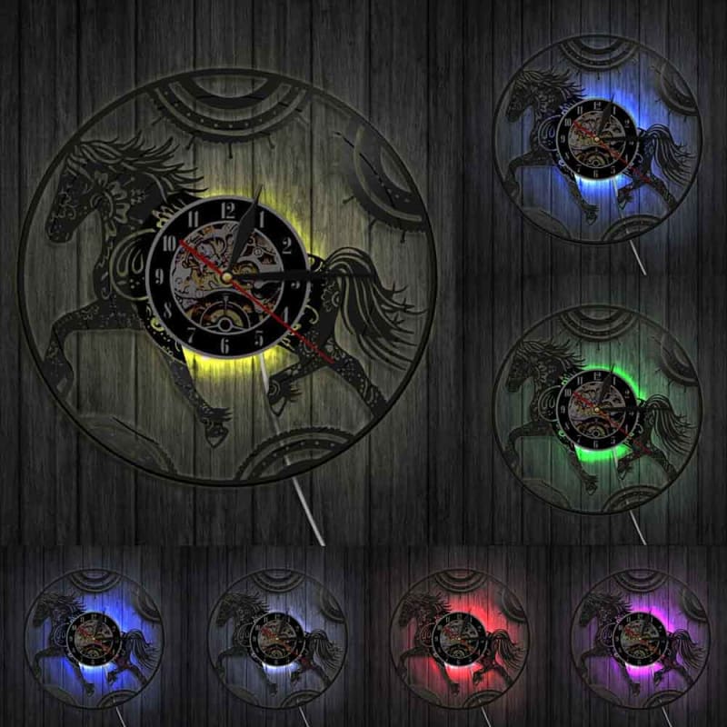 Retro horse wall clock - Dream Horse