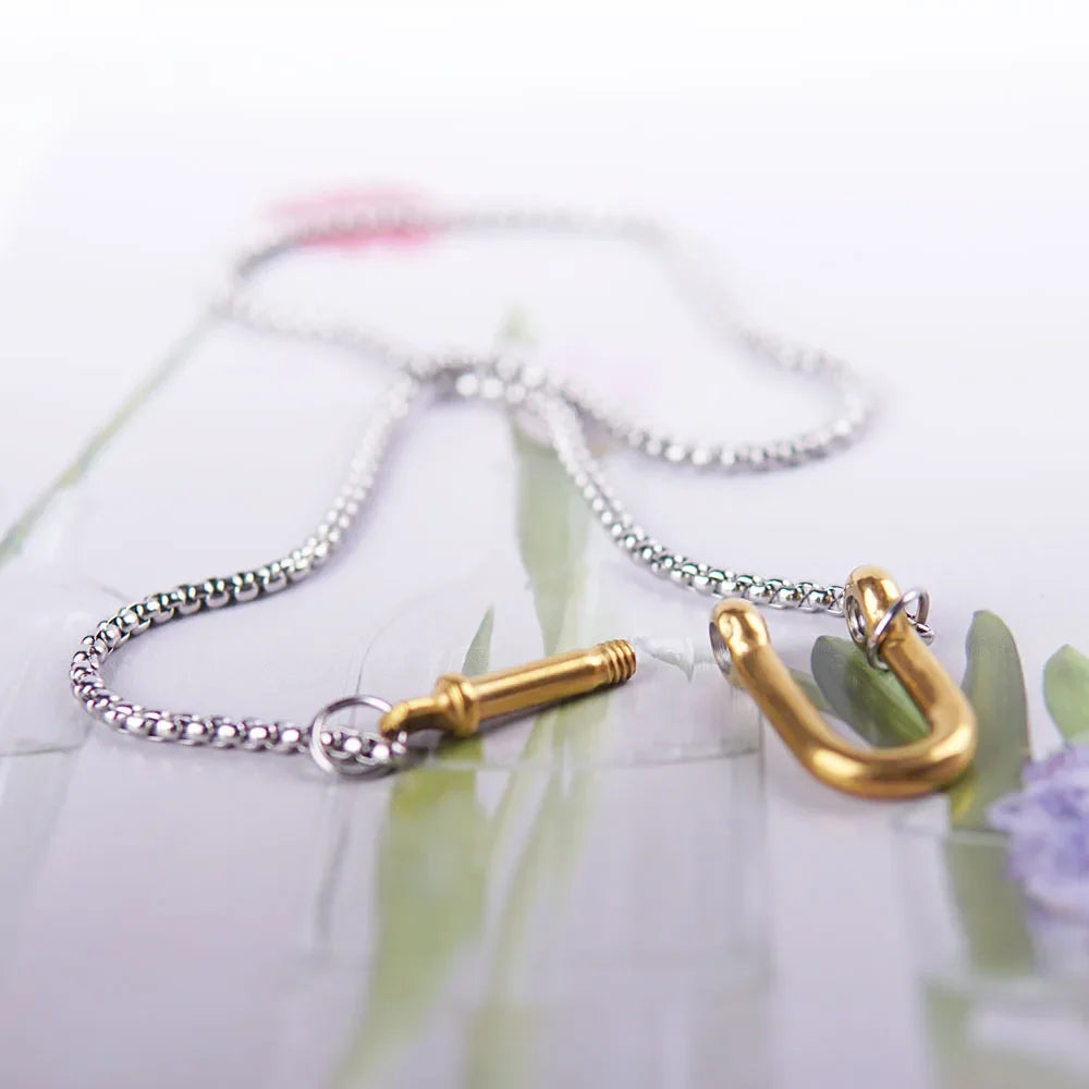 Rose gold horseshoe pendant