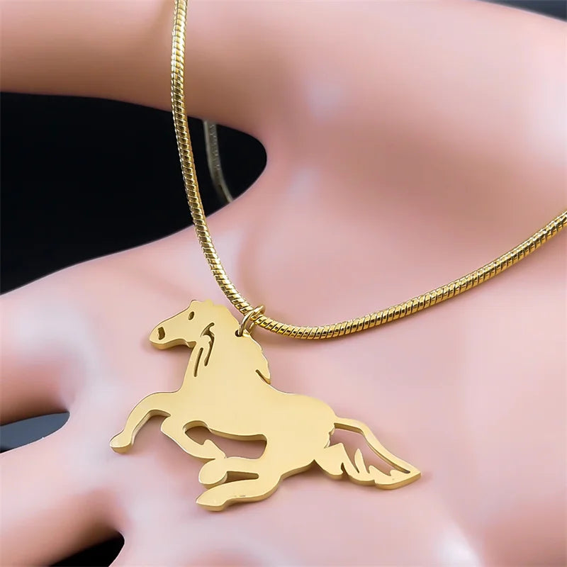 Running horse pendant