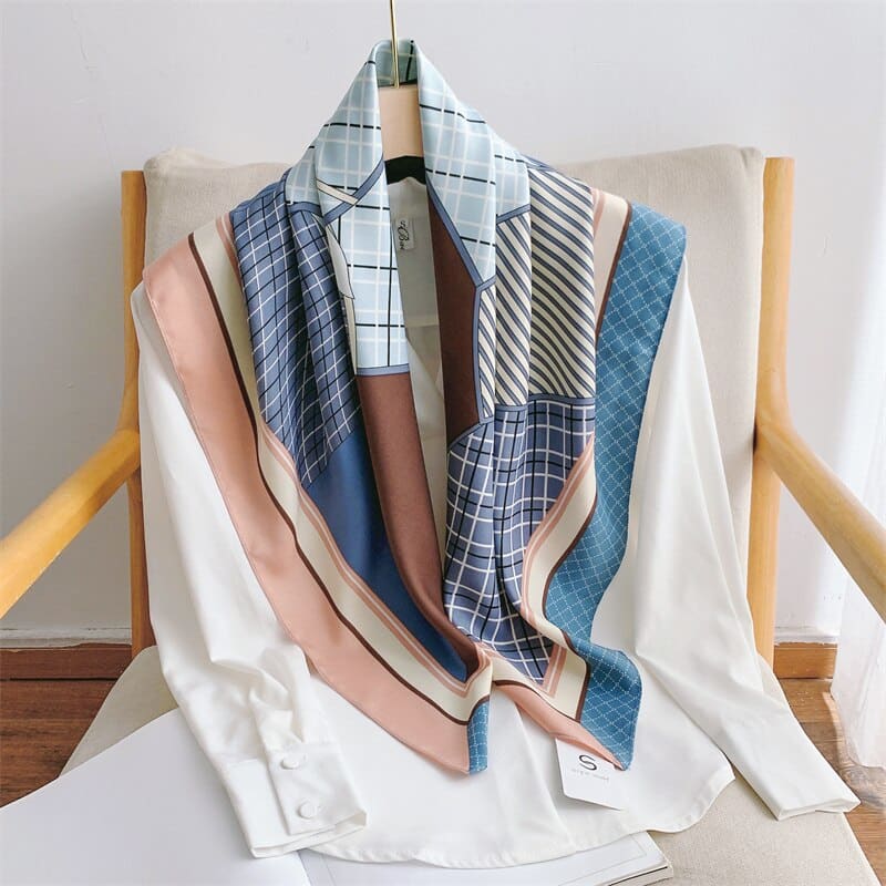Scarf with horse print - Dream Horse