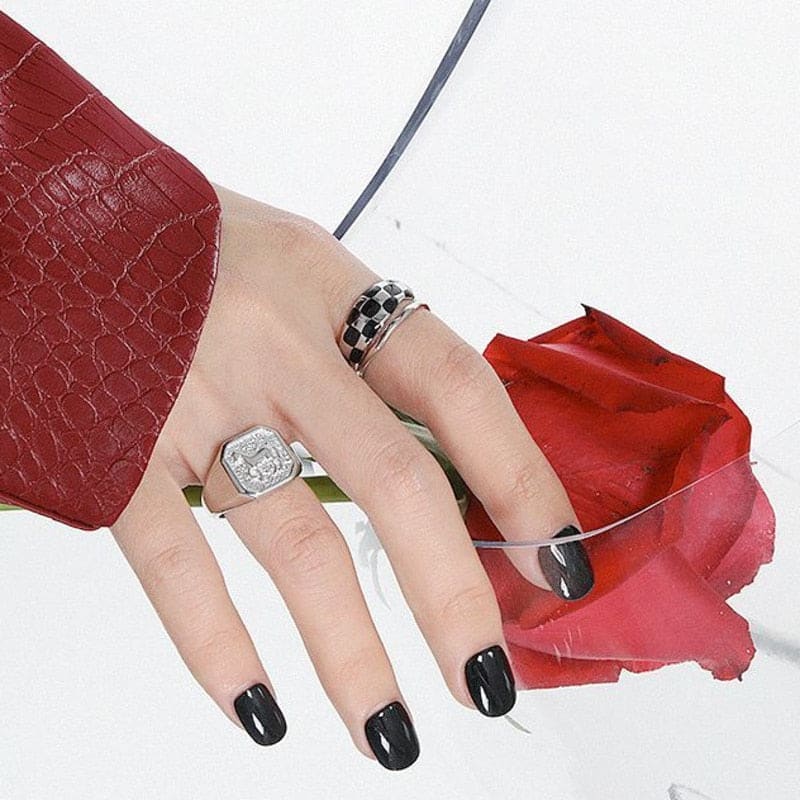 Silver dressage horse ring - Dream Horse