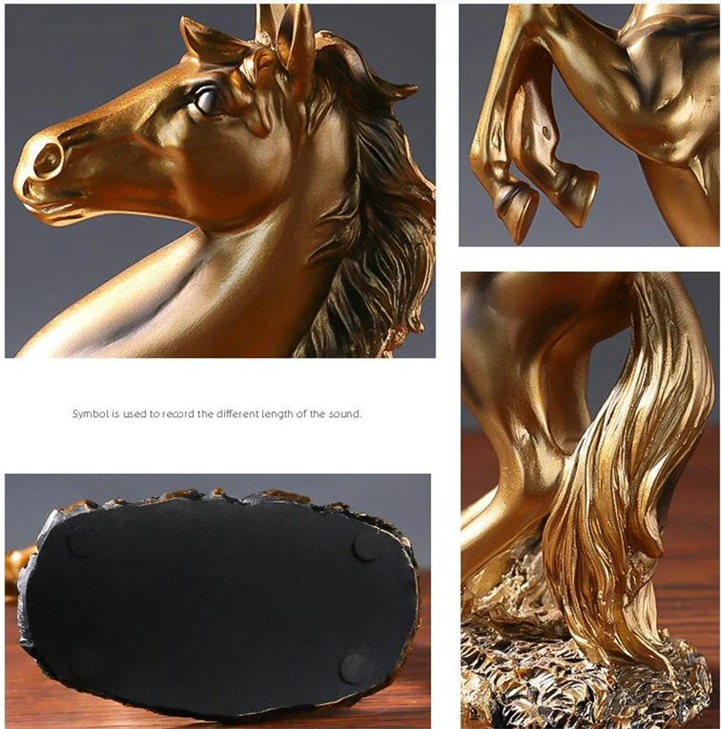 Small horse sculpture