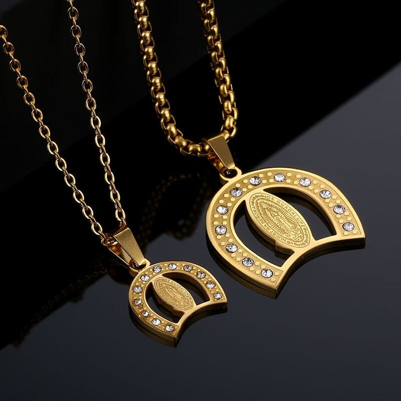 solid gold horseshoe necklace - Dream Horse