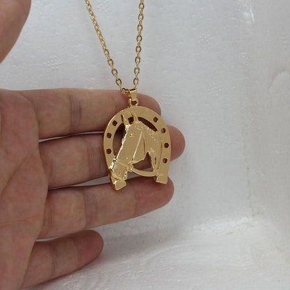 C horseshoe necklace gold - Dream Horse