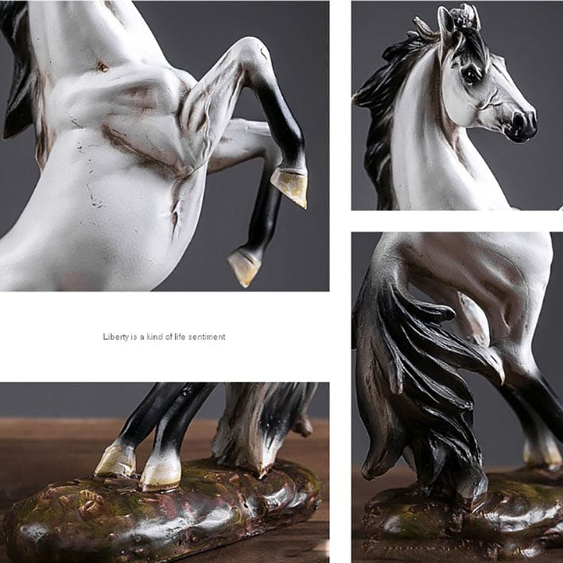 Large brass horse statue - Dream Horse